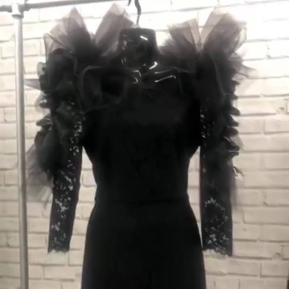 Lace patten and tool cocktail party dress